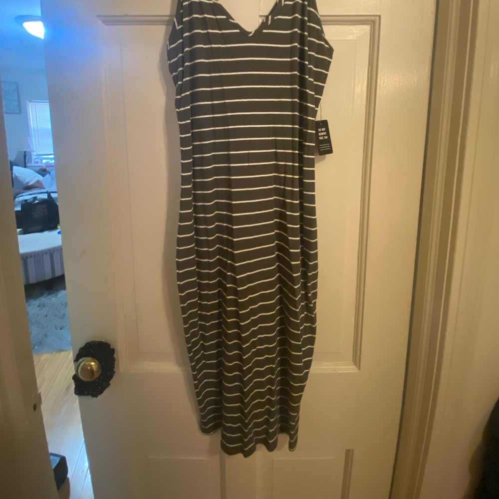 Green/white striped express dress